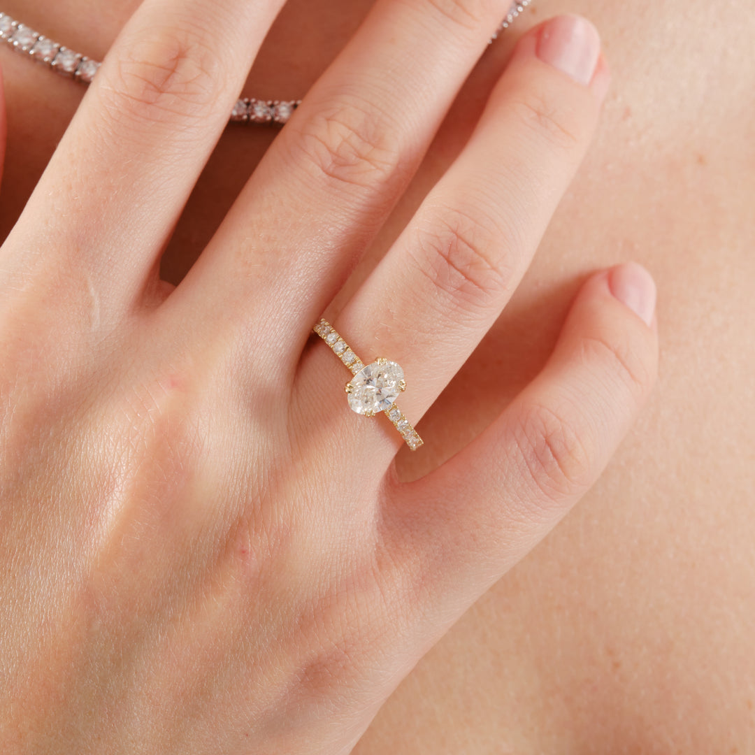 LABBRİLL OVAL YÜZÜK / LB-00001